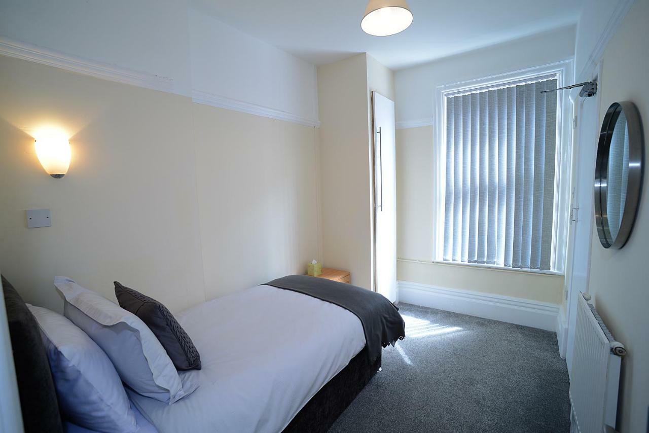 Twelve Apartments Blackpool Exterior foto